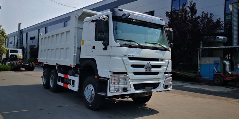 White SINOTRUK HOWO 6x4 dump truck