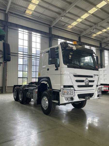 White HOWO 6x4 tractor truck
